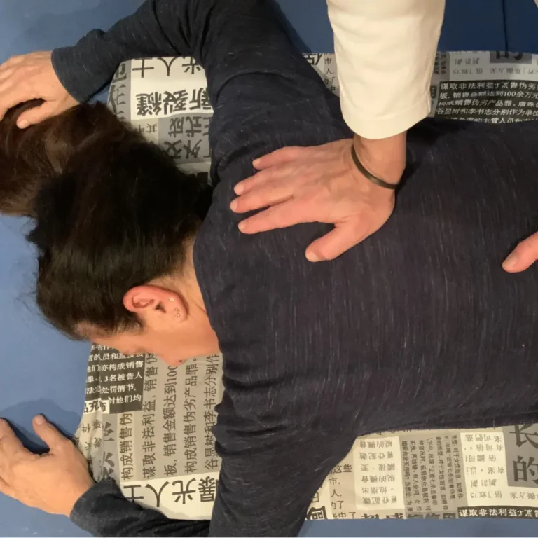 Trattamento Shiatsu alla schiena